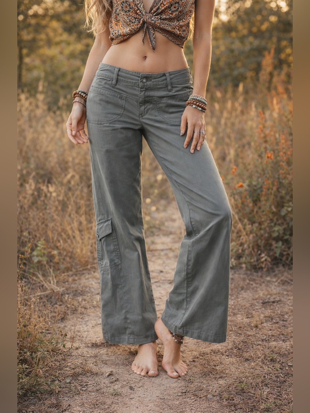 Athleta Olive Utility Cargo Pants Size 4 Flare Leg Gorpcore Travel Outdoor